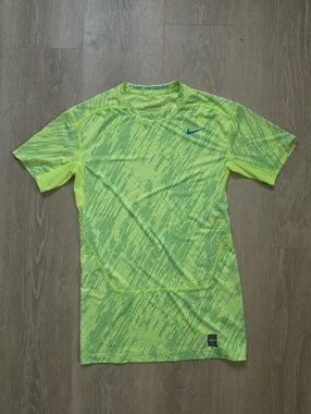 Nike Pro Combat Dri-FIT compression shirt neon green Size XL